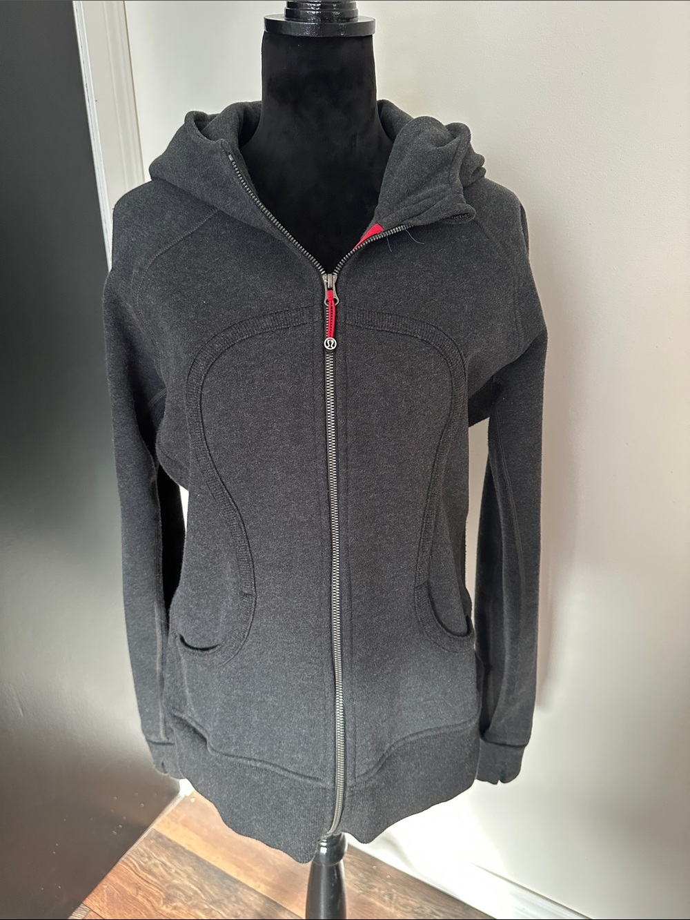 Lululemon Scuba Hoodie- chakra muladhara - Rare!